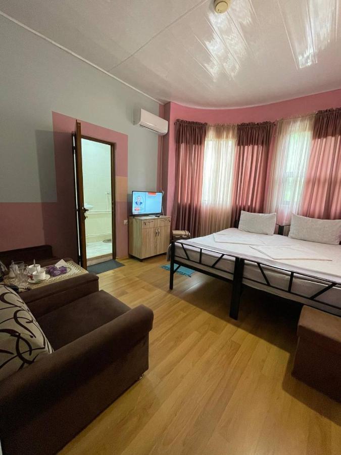 Alem Hotel Yerevan Exterior photo