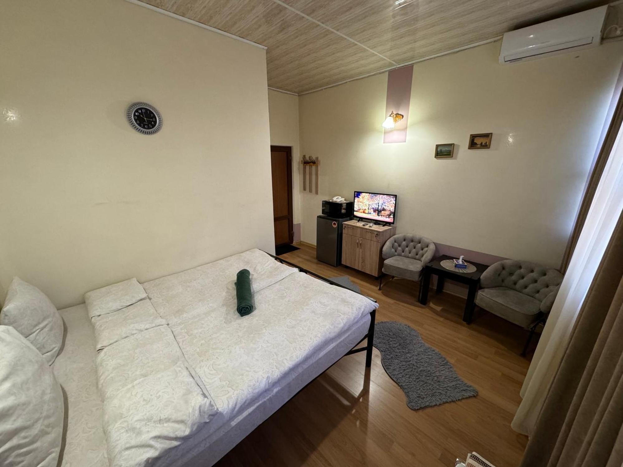 Alem Hotel Yerevan Exterior photo